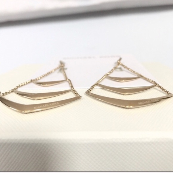 LAST 1 ⭐️ NWT MK gold tone Chandelier Earrings - Picture 3 of 5